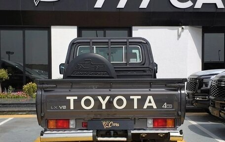 Toyota Land Cruiser 70, 2025 год, 7 532 000 рублей, 9 фотография