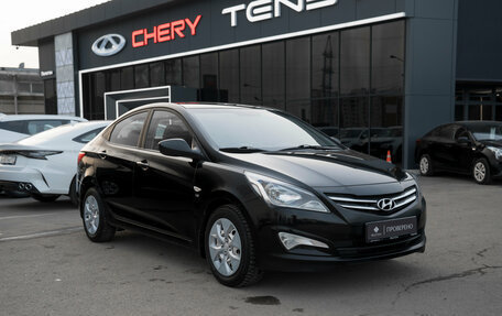 Hyundai Solaris II рестайлинг, 2016 год, 945 000 рублей, 3 фотография