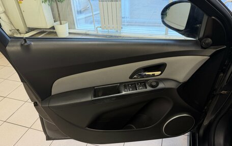 Chevrolet Cruze II, 2011 год, 597 000 рублей, 14 фотография