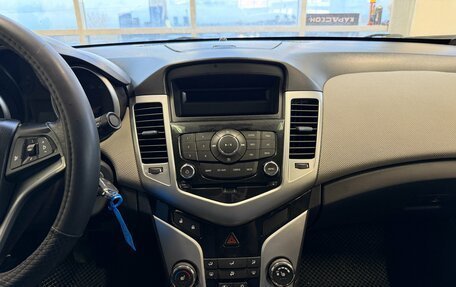 Chevrolet Cruze II, 2011 год, 597 000 рублей, 12 фотография