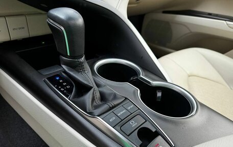 Toyota Camry, 2022 год, 3 975 000 рублей, 13 фотография