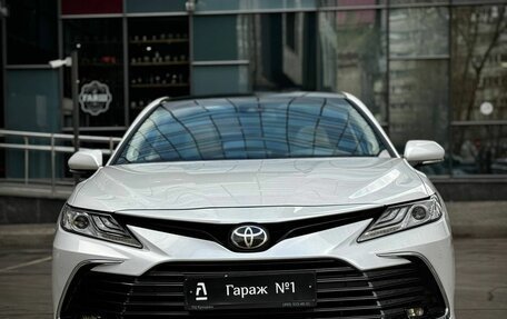 Toyota Camry, 2022 год, 3 975 000 рублей, 2 фотография