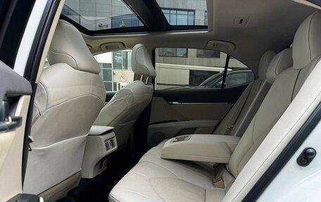 Toyota Camry, 2022 год, 3 975 000 рублей, 11 фотография