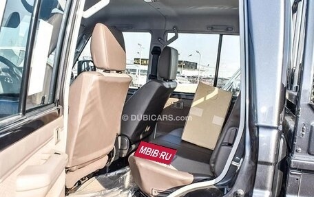 Toyota Land Cruiser 70, 2024 год, 8 160 000 рублей, 15 фотография