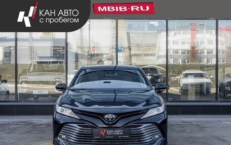 Toyota Camry, 2020 год, 3 276 800 рублей, 2 фотография