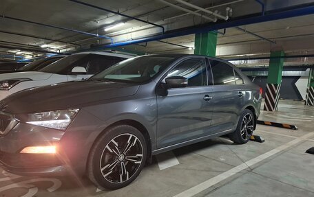 Skoda Rapid II, 2021 год, 1 790 000 рублей, 2 фотография