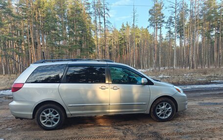 Toyota Sienna II рестайлинг, 2004 год, 1 400 000 рублей, 6 фотография