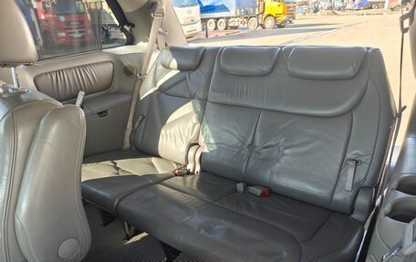 Toyota Sienna II рестайлинг, 2004 год, 1 400 000 рублей, 14 фотография