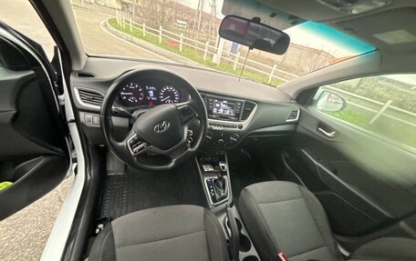 Hyundai Solaris II рестайлинг, 2018 год, 920 000 рублей, 16 фотография