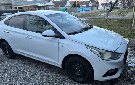 Hyundai Solaris II рестайлинг, 2018 год, 920 000 рублей, 22 фотография