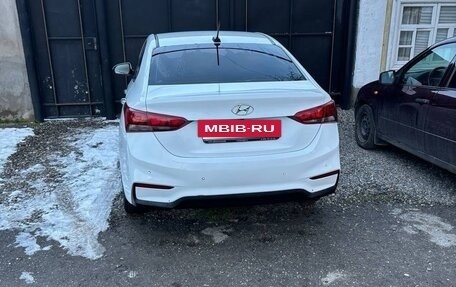 Hyundai Solaris II рестайлинг, 2018 год, 920 000 рублей, 19 фотография