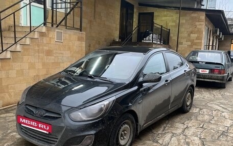 Hyundai Solaris II рестайлинг, 2012 год, 670 000 рублей, 4 фотография