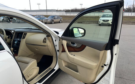 Infiniti FX II, 2012 год, 2 100 000 рублей, 15 фотография