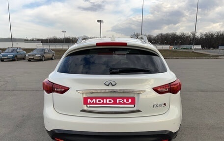 Infiniti FX II, 2012 год, 2 100 000 рублей, 9 фотография