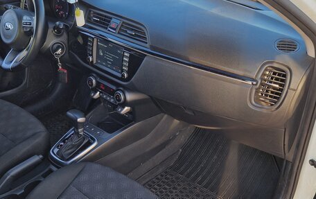 KIA Rio IV, 2020 год, 1 350 000 рублей, 20 фотография