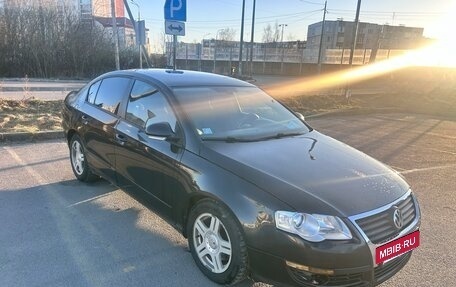 Volkswagen Passat B6, 2006 год, 650 000 рублей, 3 фотография