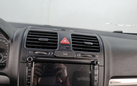 Volkswagen Jetta VI, 2010 год, 849 000 рублей, 13 фотография