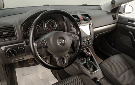 Volkswagen Jetta VI, 2010 год, 849 000 рублей, 7 фотография