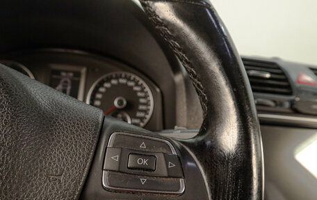 Volkswagen Jetta VI, 2010 год, 849 000 рублей, 11 фотография