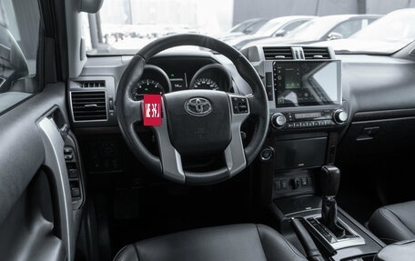 Toyota Land Cruiser Prado 150 рестайлинг 2, 2017 год, 4 300 000 рублей, 7 фотография