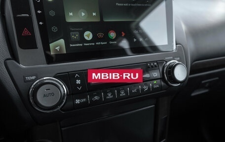 Toyota Land Cruiser Prado 150 рестайлинг 2, 2017 год, 4 300 000 рублей, 17 фотография