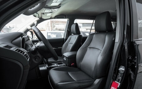 Toyota Land Cruiser Prado 150 рестайлинг 2, 2017 год, 4 300 000 рублей, 9 фотография