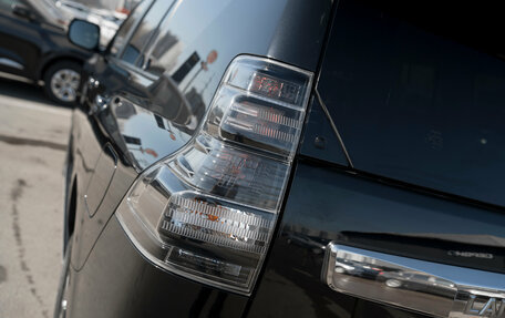 Toyota Land Cruiser Prado 150 рестайлинг 2, 2017 год, 4 300 000 рублей, 28 фотография