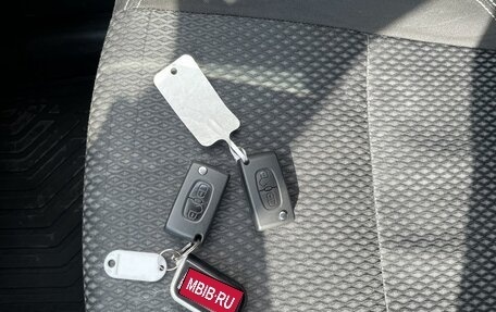 Mitsubishi Outlander III рестайлинг 3, 2019 год, 1 812 000 рублей, 19 фотография