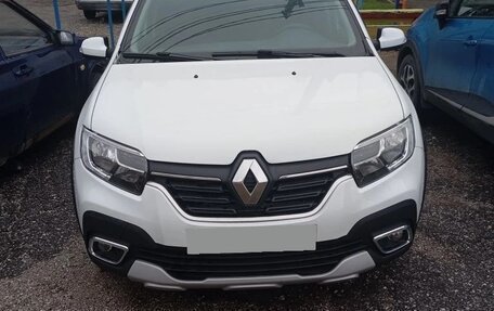 Renault Logan II, 2021 год, 794 000 рублей, 2 фотография