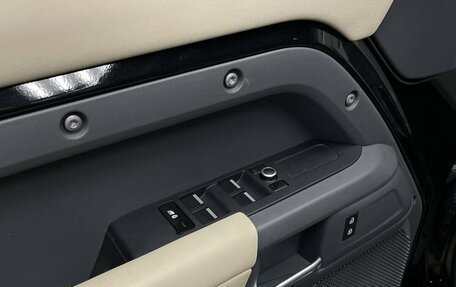 Land Rover Defender II, 2021 год, 4 750 000 рублей, 11 фотография