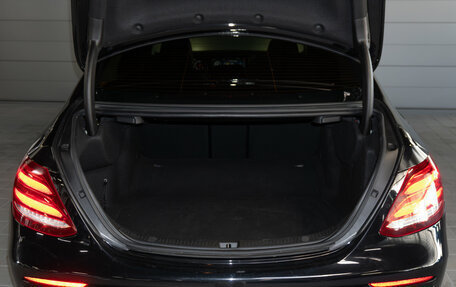 Mercedes-Benz E-Класс, 2020 год, 2 749 000 рублей, 25 фотография
