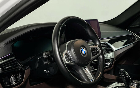 BMW 5 серия, 2022 год, 5 997 000 рублей, 11 фотография