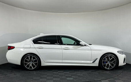 BMW 5 серия, 2022 год, 5 997 000 рублей, 6 фотография