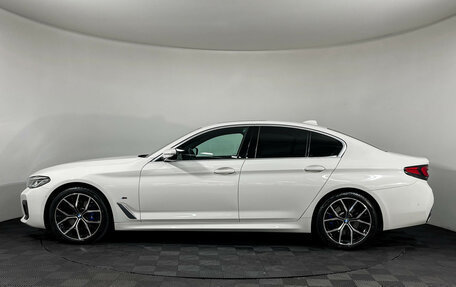 BMW 5 серия, 2022 год, 5 997 000 рублей, 5 фотография