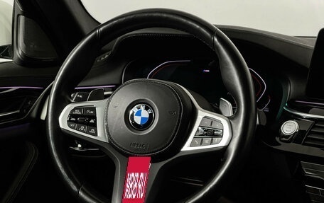 BMW 5 серия, 2022 год, 5 997 000 рублей, 15 фотография