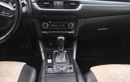 Mazda 6, 2018 год, 1 915 000 рублей, 10 фотография