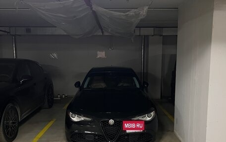 Alfa Romeo Giulia II, 2018 год, 2 780 000 рублей, 14 фотография