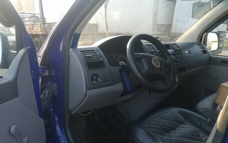 Volkswagen Transporter T5 рестайлинг, 2006 год, 670 000 рублей, 7 фотография