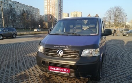 Volkswagen Transporter T5 рестайлинг, 2006 год, 670 000 рублей, 3 фотография