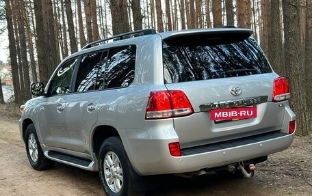 Toyota Land Cruiser 200, 2009 год, 3 750 000 рублей, 2 фотография