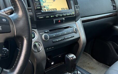 Toyota Land Cruiser 200, 2009 год, 3 750 000 рублей, 25 фотография