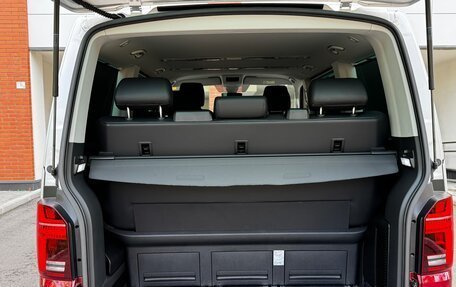 Volkswagen Multivan T6 рестайлинг, 2022 год, 8 700 000 рублей, 4 фотография