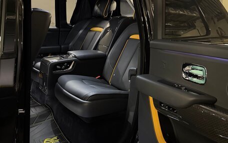 Rolls-Royce Cullinan, 2021 год, 37 500 000 рублей, 10 фотография