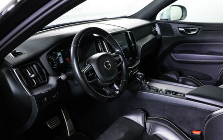 Volvo XC60 II, 2019 год, 3 985 000 рублей, 13 фотография