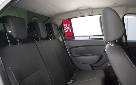 Renault Logan II, 2019 год, 930 000 рублей, 6 фотография