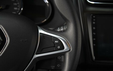 Renault Logan II, 2019 год, 930 000 рублей, 13 фотография