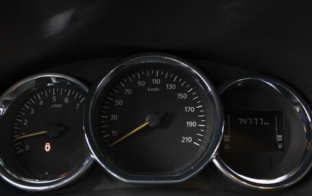 Renault Logan II, 2019 год, 930 000 рублей, 14 фотография