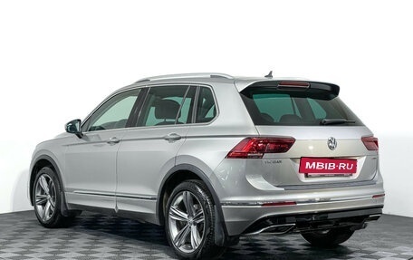 Volkswagen Tiguan II, 2020 год, 3 897 000 рублей, 7 фотография