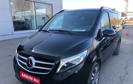 Mercedes-Benz V-Класс, 2017 год, 5 550 000 рублей, 1 фотография