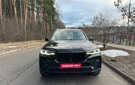 BMW X7, 2019 год, 5 800 000 рублей, 1 фотография
